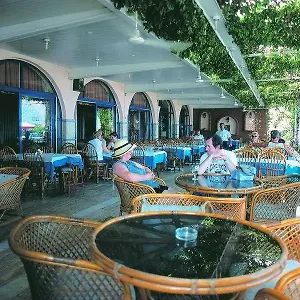 https://karadeniz-hotel.aegeanhotels.net