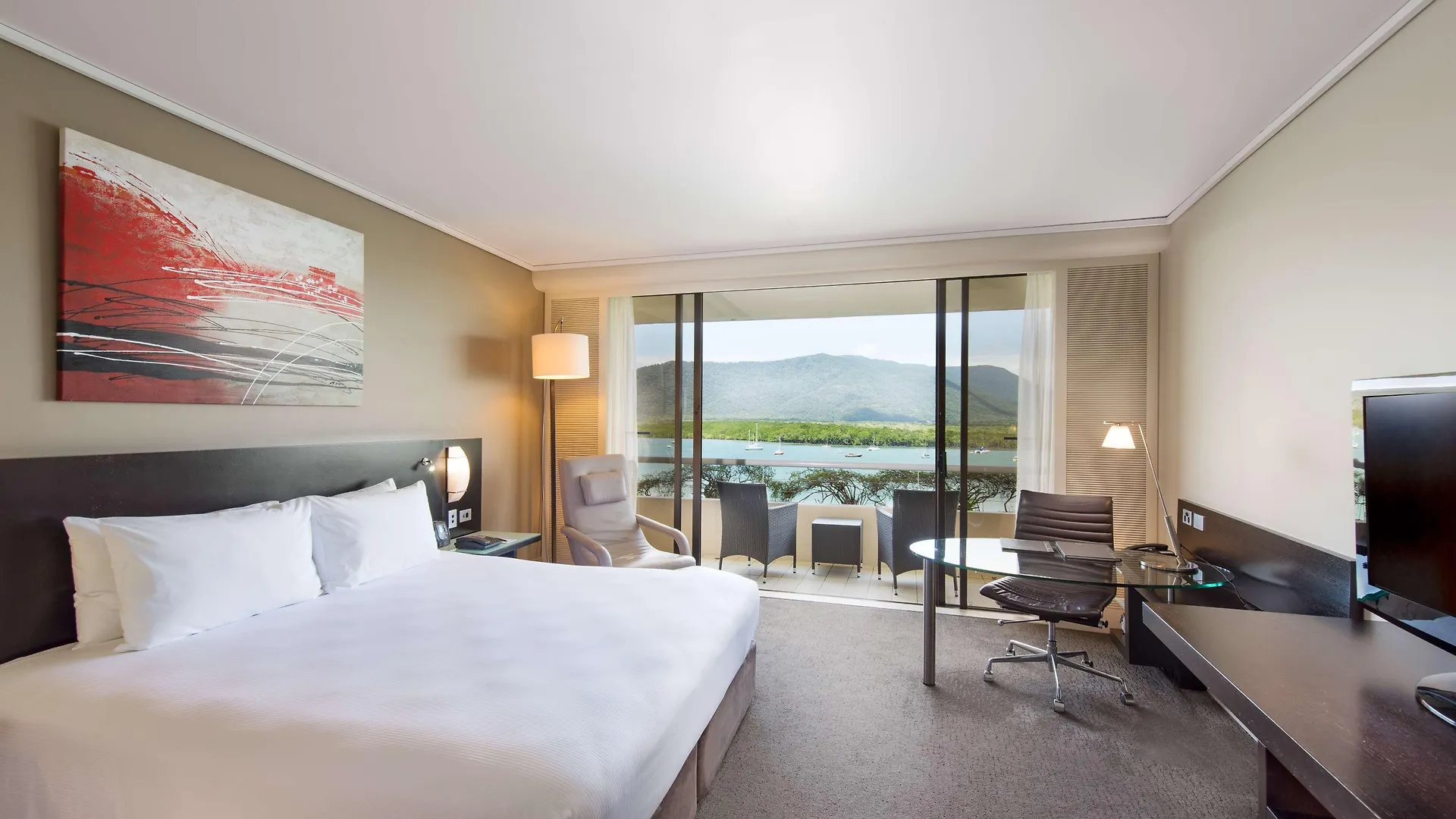 Отель Hilton Кэрнс Австралия